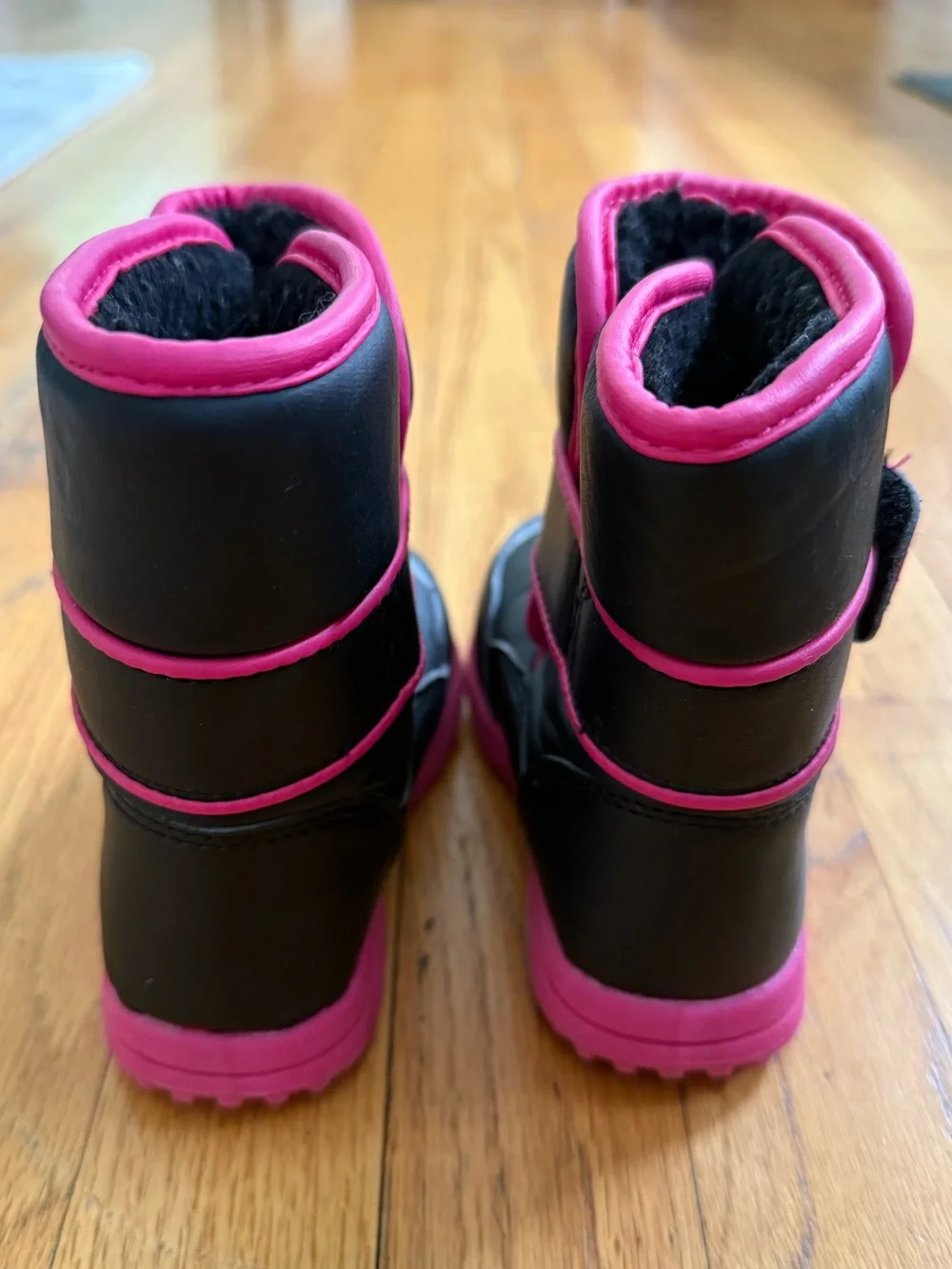 Kids Winter Boots - Black with Pink Trim - size 7t